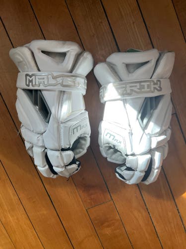 Maverik max lacrosse gloves