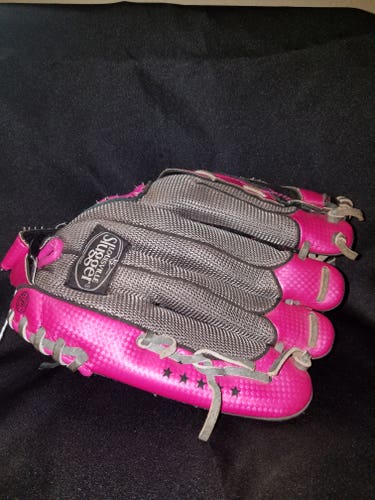 Used Louisville Slugger Left Hand Throw Infield FGDV14-HP110 Baseball Glove 11"