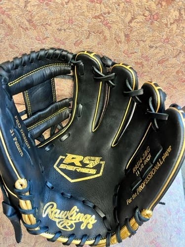 New Rawlings Right Hand Throw Infield R9 Baseball Glove 11.5"