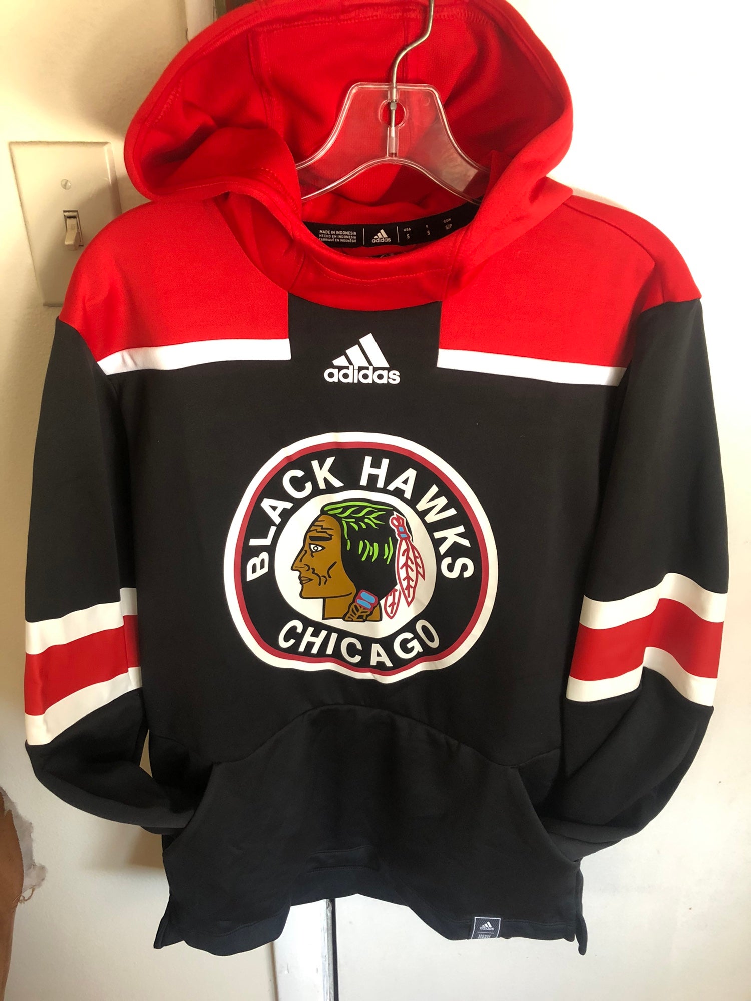 Chicago Blackhawks Adidas NHL Hoodie - Medium Black Cotton – Cerqular