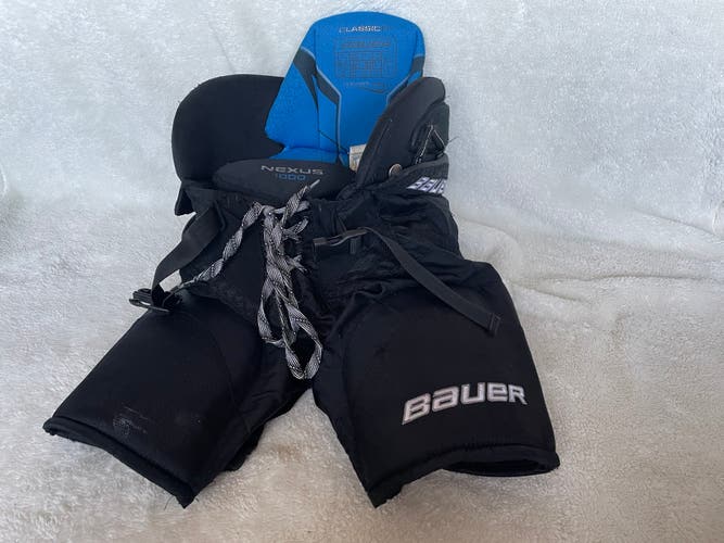 Used Junior Small Bauer  Nexus 1000 Hockey Pants