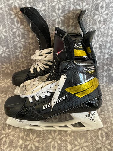 Senior Used Bauer Supreme UltraSonic Hockey Skates Pro Stock Size 8.5