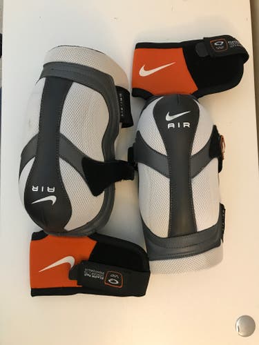 Used Senior Large Nike Elbow Pads
