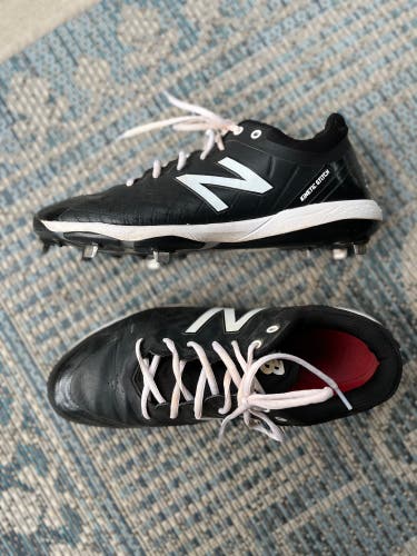 New Balance Men's Metal 4040v5 Cleats (Size 11). *Will Accept Offers*