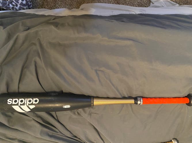 Used USSSA Certified Adidas Composite Aero Burner Bat (-10) 19 oz 29"