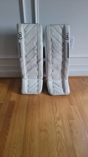 Used 26" Warrior Ritual G4 Goalie Leg Pads