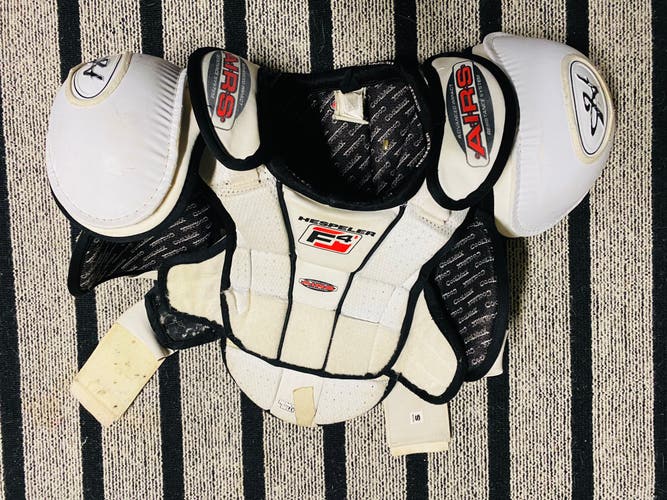 Hespeler F4 Shoulder Pads