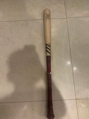Lightly Used 2020 Marucci Wood AM22 Bat (-5) 25 oz 30"