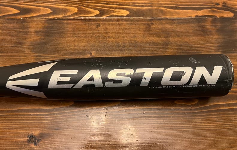 Easton Mako Bat (28/18) 2 5/8” barrel!! Rare size!!