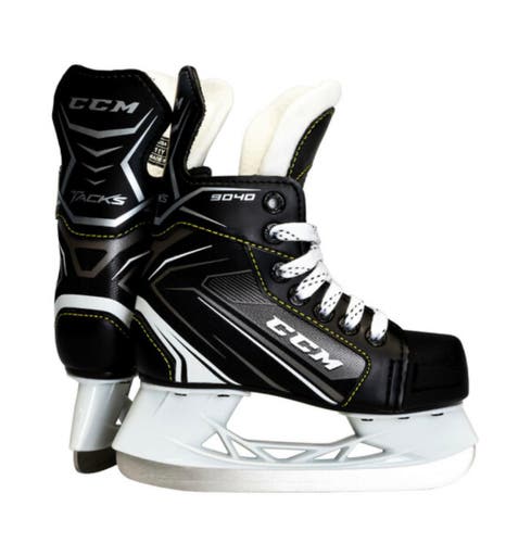 CCM Tacks 9040 Youth Hockey Skates Size 1 EU 32.5