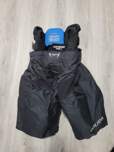 Bauer Supreme One.8 Girdle & 2 Shells