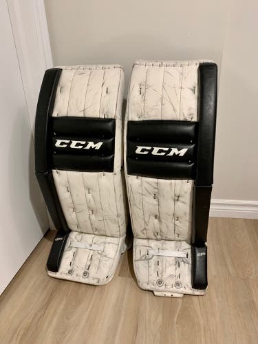 34 + 1 CCM Retro Flex Goalie Pads
