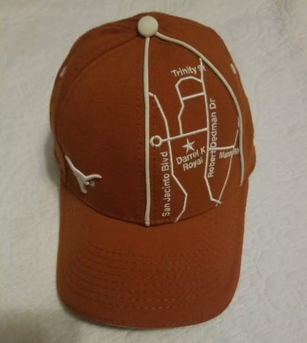 Texas Longhorns New Era hat. fitted hat medium/large. burnt orange with white.