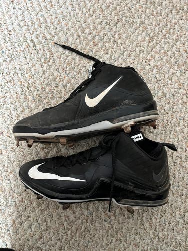 Nike mvp elite baseball cleats