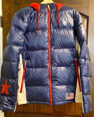 Official 2022 Olympic Team USA Beijing Spyder Mid-Layer Jacket - Large