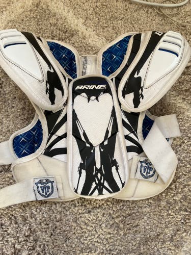 Brine youth shoulder pads