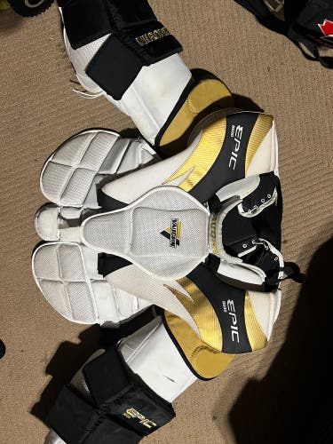 Vaughan L Epic 8600 Chest Protector
