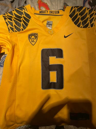 Oregon football jersey