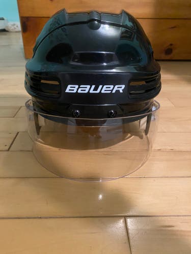 New Large Bauer Black 4500 Helmet