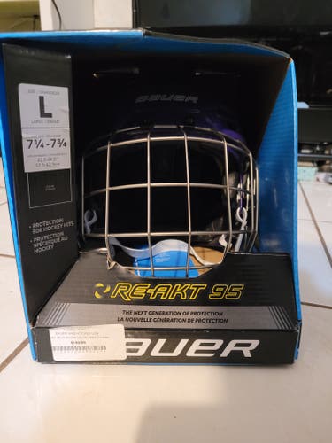 New Large Bauer Re-Akt 95 Helmet - Purple