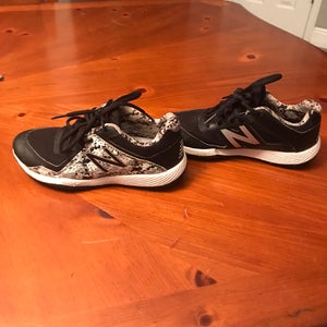 New Balance Pedroia Black/Camo 4040v4 Turf Shoes (Size 3Y)