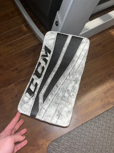 CCM Extreme Flex II Pro Blocker