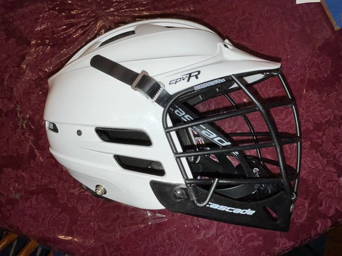 Cascade CPV-R Lacrosse Helmet M/L