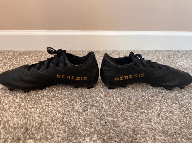 Black Men's Size 7.5 (Women's 8.5) Adidas Nemeziz Cleats