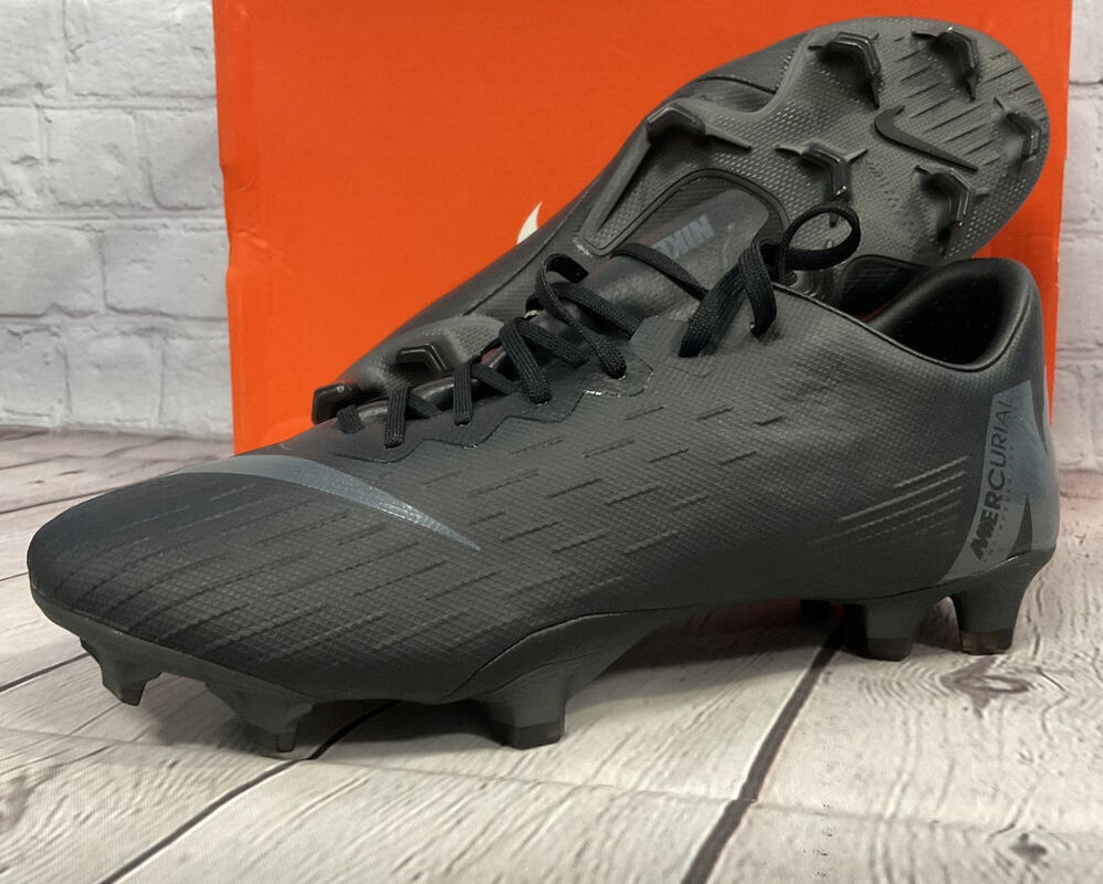 NEW Nike Men’s Mercurial Vapor 12 Pro FG Low Cut Soccer Cleats Size 5 Black