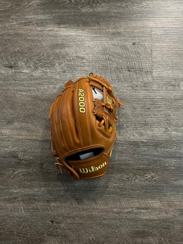 Infield 11.5" A2000 Baseball Glove