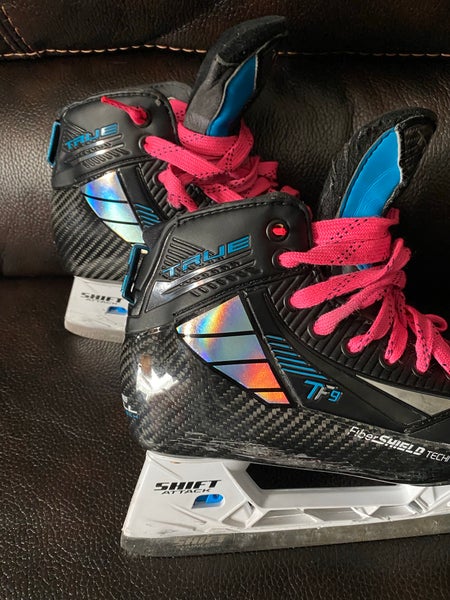 Senior Used True TF9 Hockey Goalie Skates Size 6.5