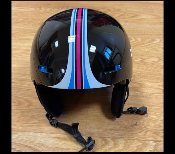New Medium UVEX Slalom Helmet