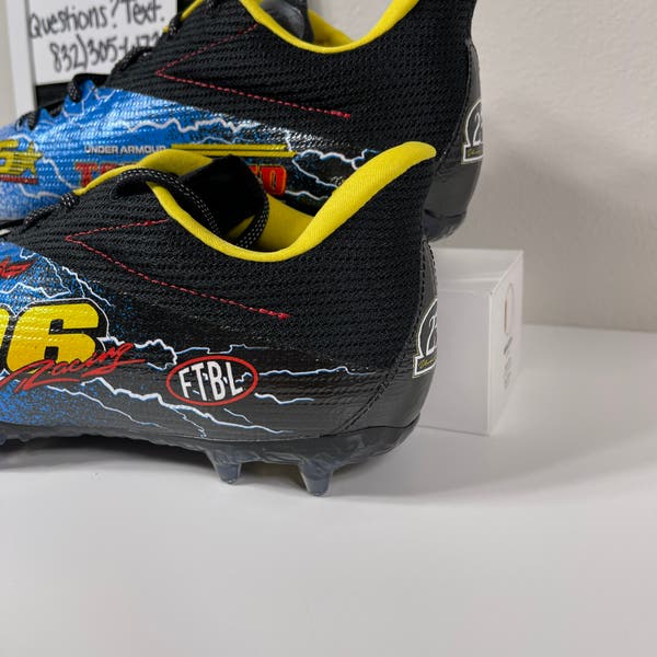 UNDER ARMOUR MENS BLUR LE MC RACE CAR FOOTBALL CLEATS SIZE 12.5