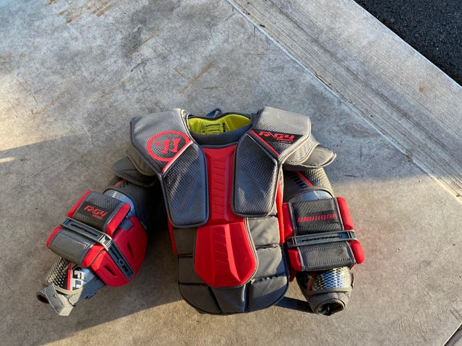 Used Large Warrior Pro Stock Ritual G4 Goalie Chest Protector