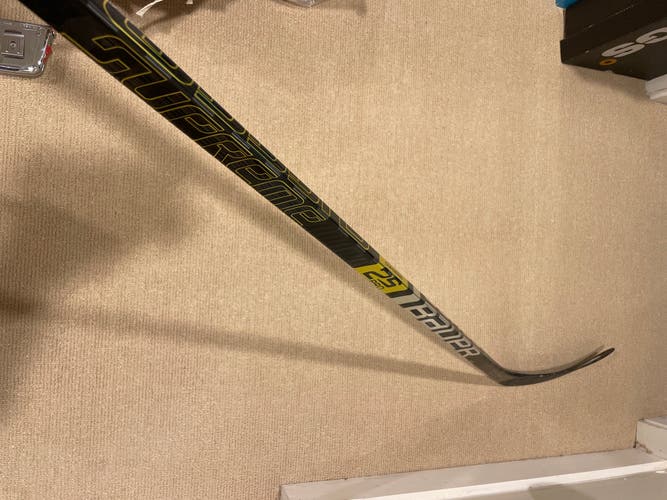 Bauer Supreme 2S Pro Right Hand Hockey Stick