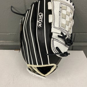 New Right Hand Throw 11.75" Onyx Softball Glove