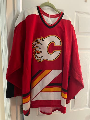 Vintage CCM Calgary Flames Hockey Jersey