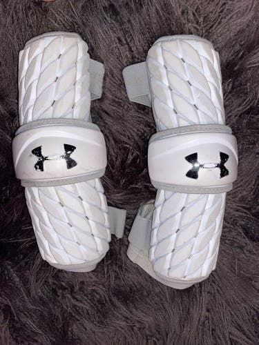 Medium Under Armour VFT Arm Pads