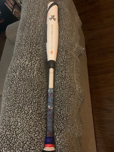 HOT BAT!!! 2021 Composite (-8) 23 oz 31" CF Bat