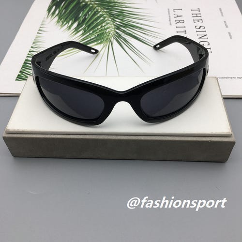 Punk Outdoor Cycling Wind Resistant Black Frame Black Cat Eyes Lens Sunglasses Unisex