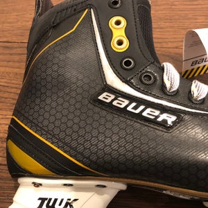 Senior New Bauer SUPREME ONE COMP Hockey Skates Extra Wide Width Size 9.5