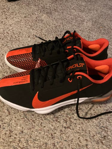 Black Men's Metal Nike Trout
