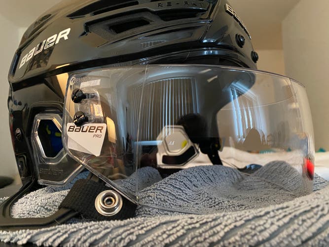 Never Used On Ice Bauer Pro Straight Visor Clear Visor