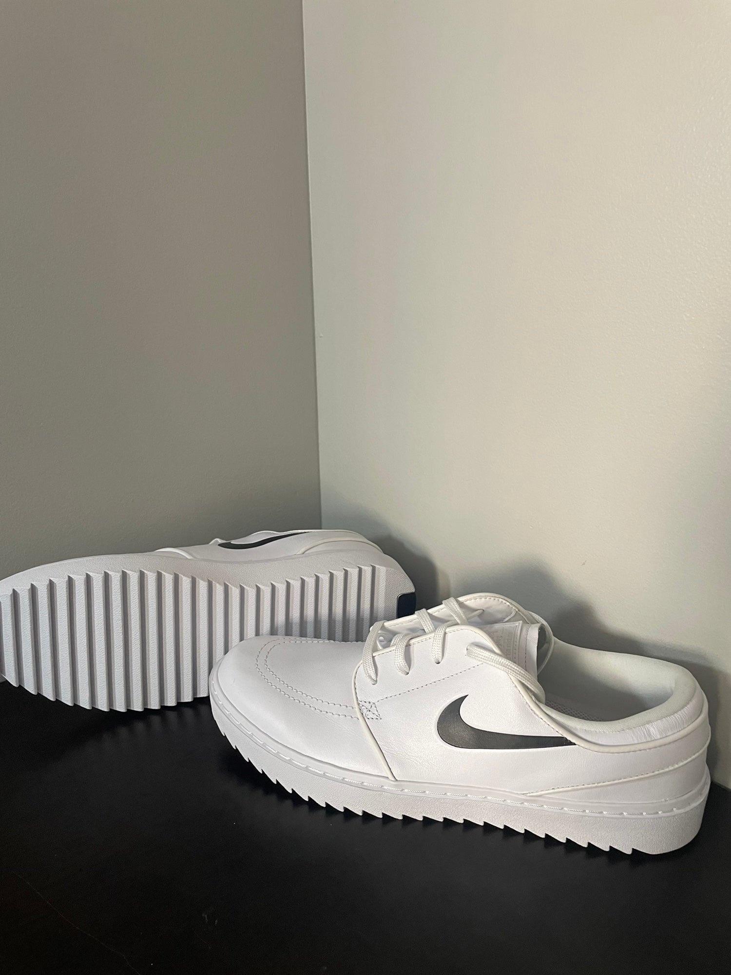 nike janoski g white