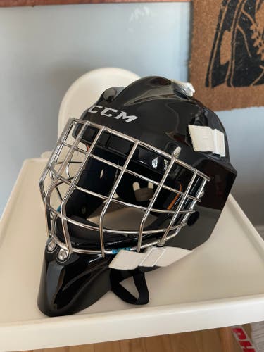 New CCM GFL Pro Goalie Mask Size Medium