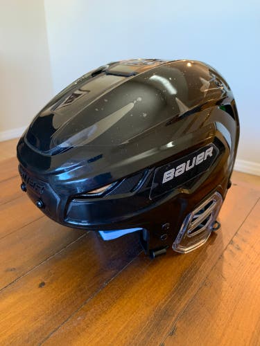 Brand New Bauer Hyperlite Helmet Black S/M No Front Logo