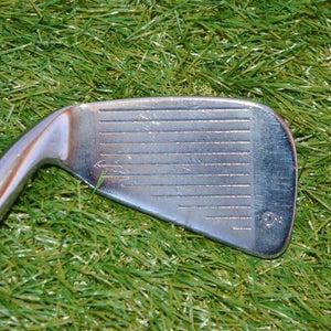 Wilson	1200-TN Gear Effect6 Iron	Right Handed 	37.5"	Steel  Stiff  New Grip