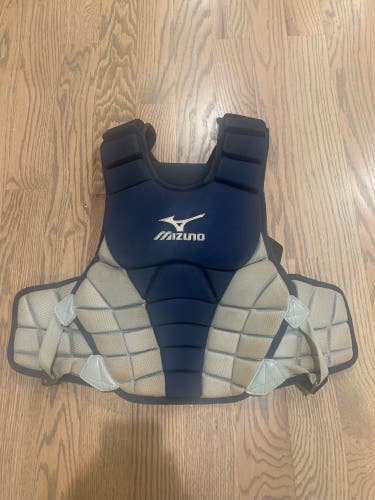 Used Mizuno Catcher's Chest Protector