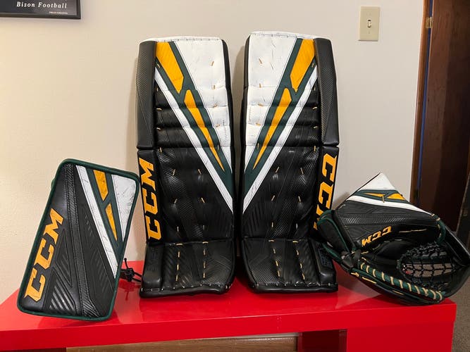Used CCM Extreme Flex 4 Goalie Full Set 33+2"
