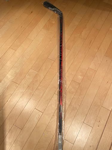 P29 75 Flex Left Senior Left Hand  Jetspeed FT4 Pro Hockey Stick